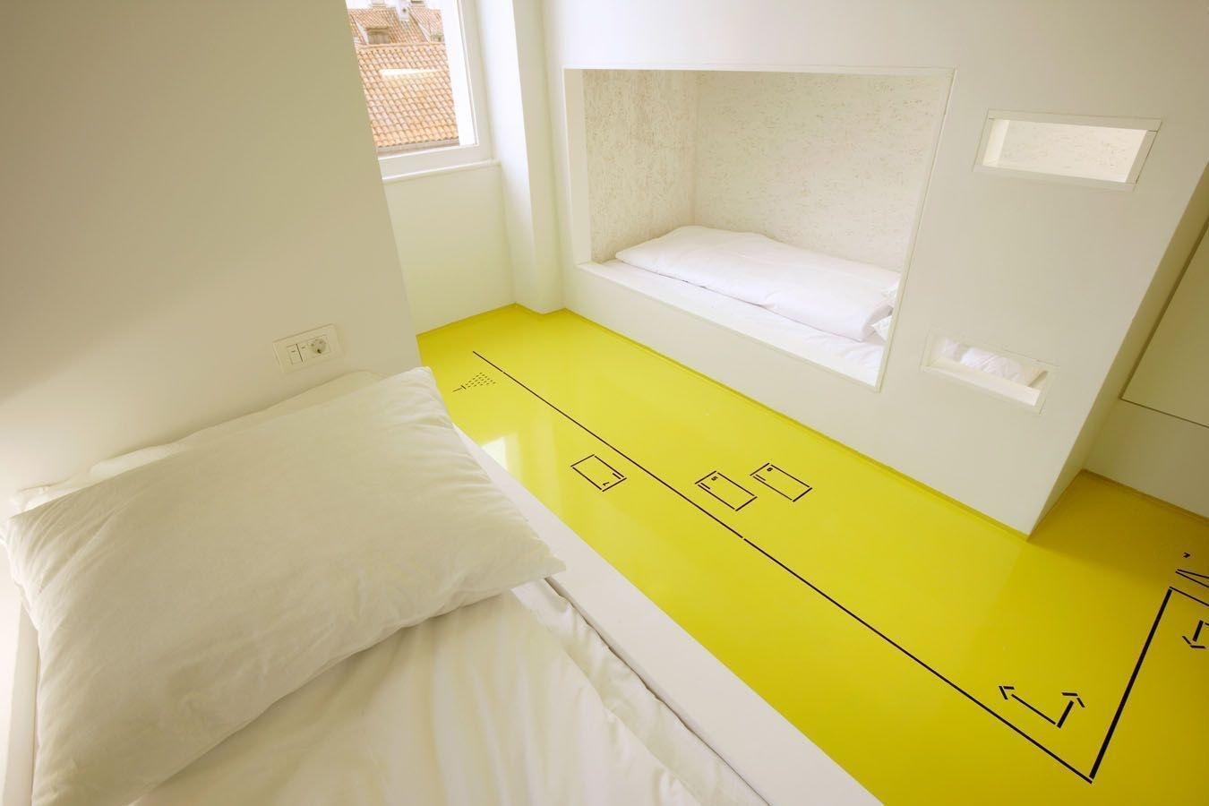 Design Hostel One สปลิท ภายนอก รูปภาพ
