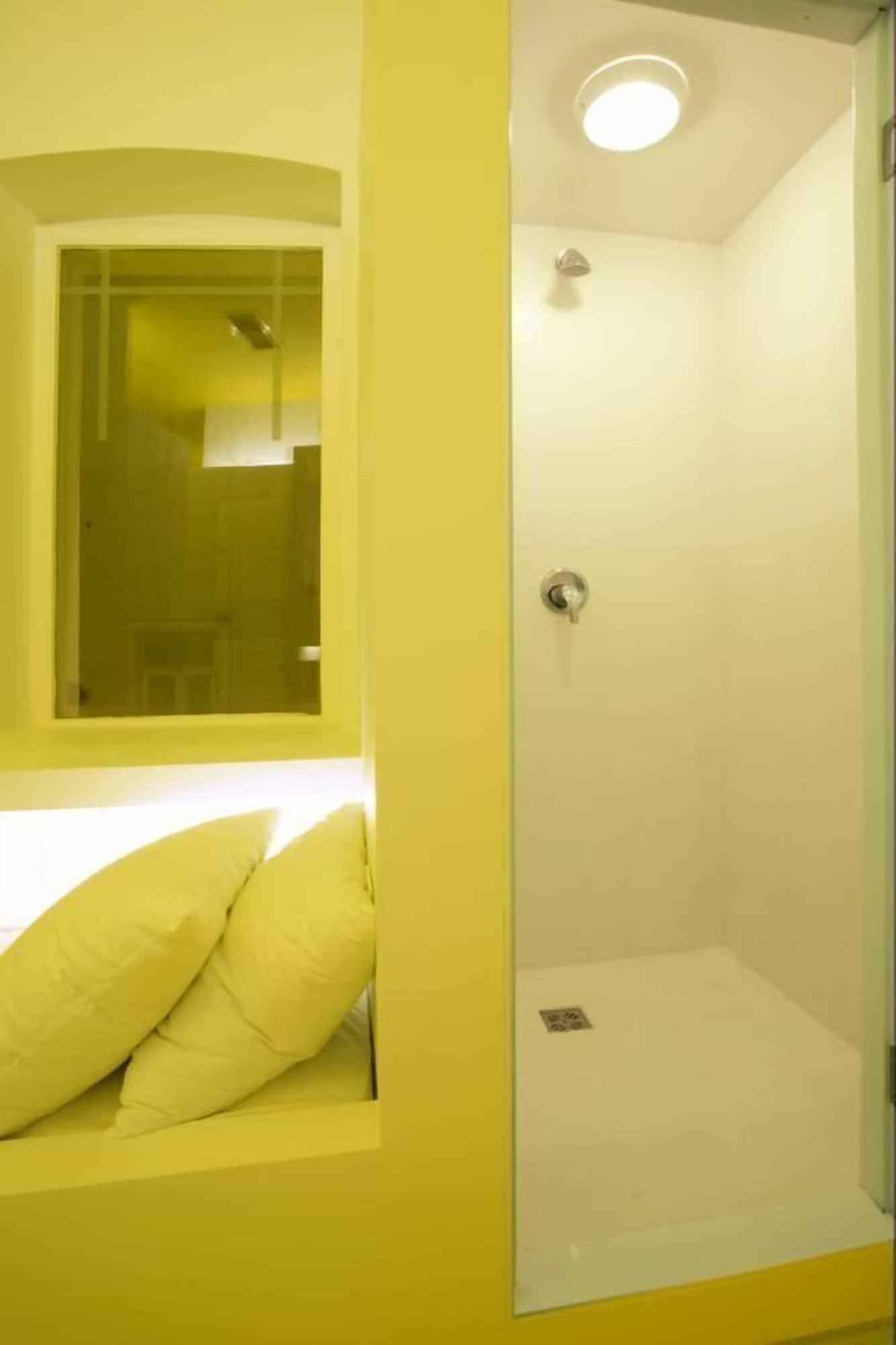 Design Hostel One สปลิท ภายนอก รูปภาพ