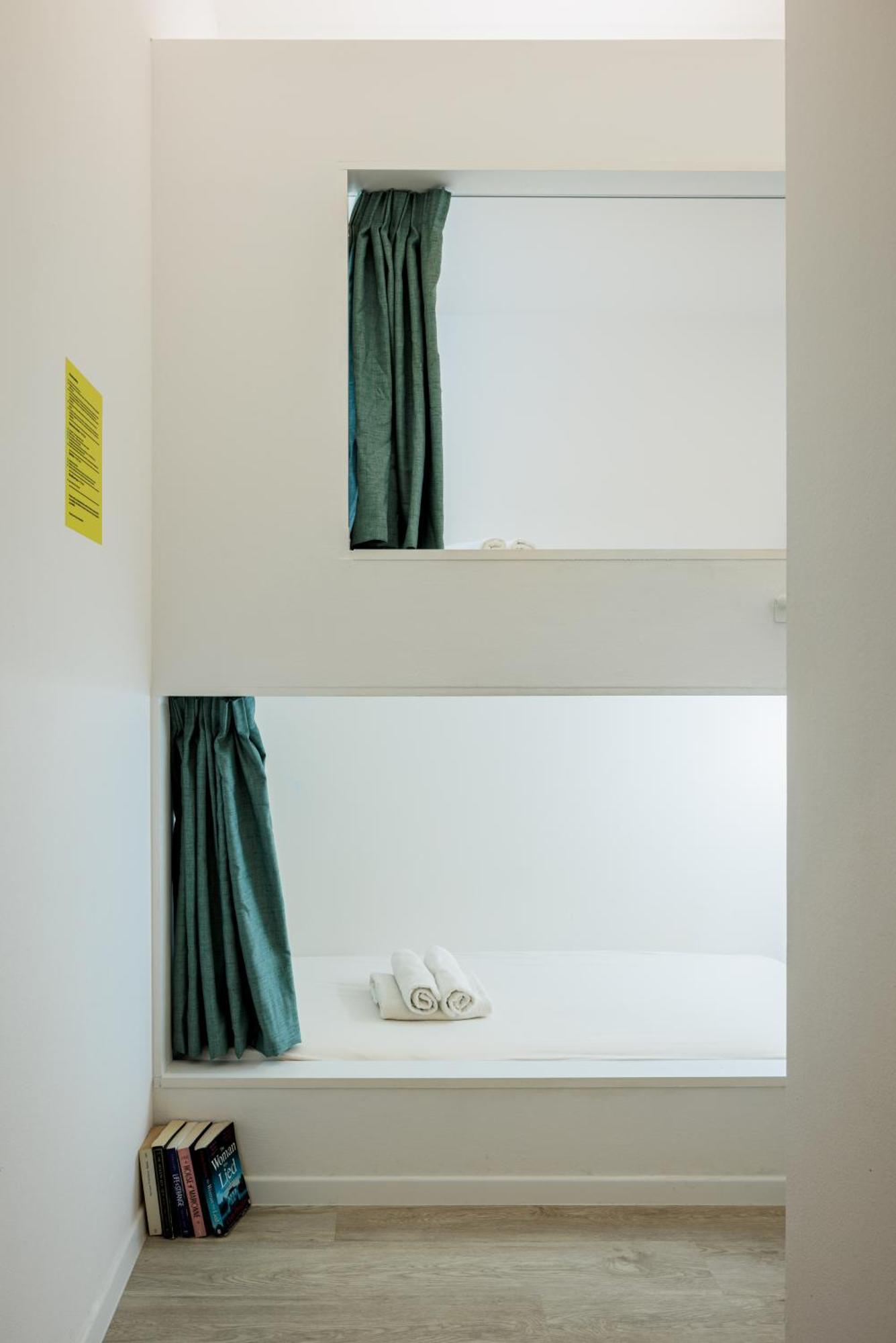 Design Hostel One สปลิท ภายนอก รูปภาพ